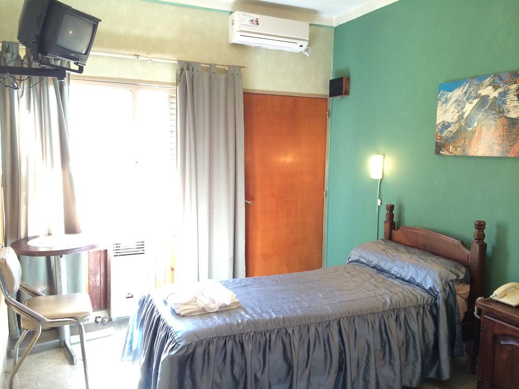 Hotel Cordoba Villa Carlos Paz Bilik gambar